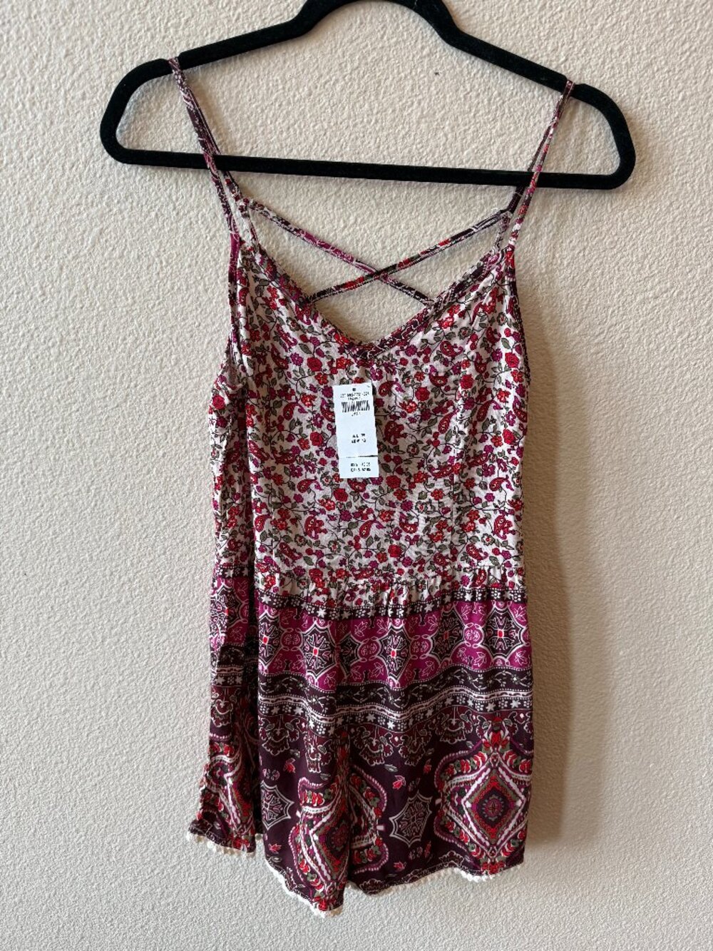 Hollister NWT Boho Paisley Floral Cami Romper Sz S Crisscross Back